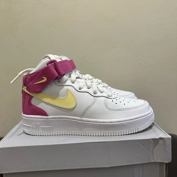 NIB NIKE AIR FORCE 1 MID LE Summit White/Citron Tint/Fuchsia sz 3.5Y - Picture 2 of 7